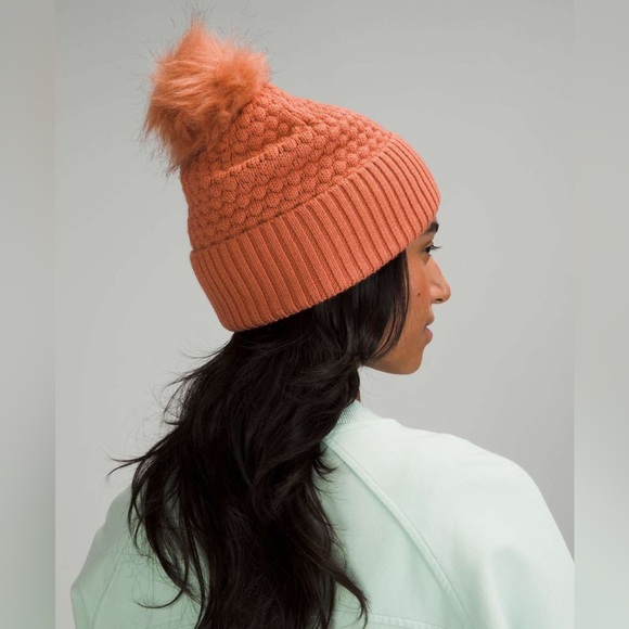 Lululemon Bubble Knit Pom Merino Wool Beanie in Pink Savannah O/S (W9DSQS) - Picture 1 of 6